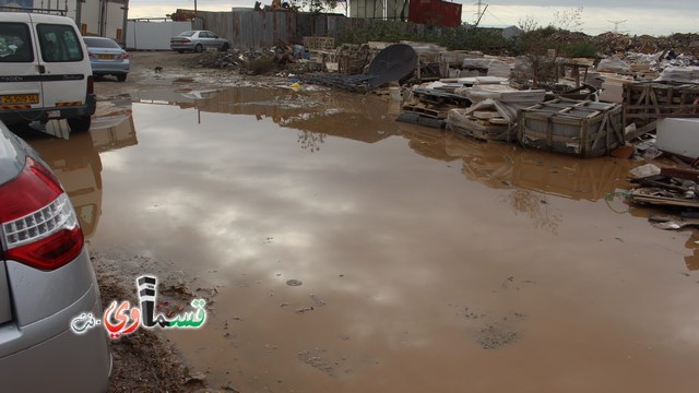 فيديو: اجواء اليوم من سوق السبت وازدحام مروري بسبب  وضعية الشارع الرئيسي وتذمر الزوار اليهود من البنية التحتيه